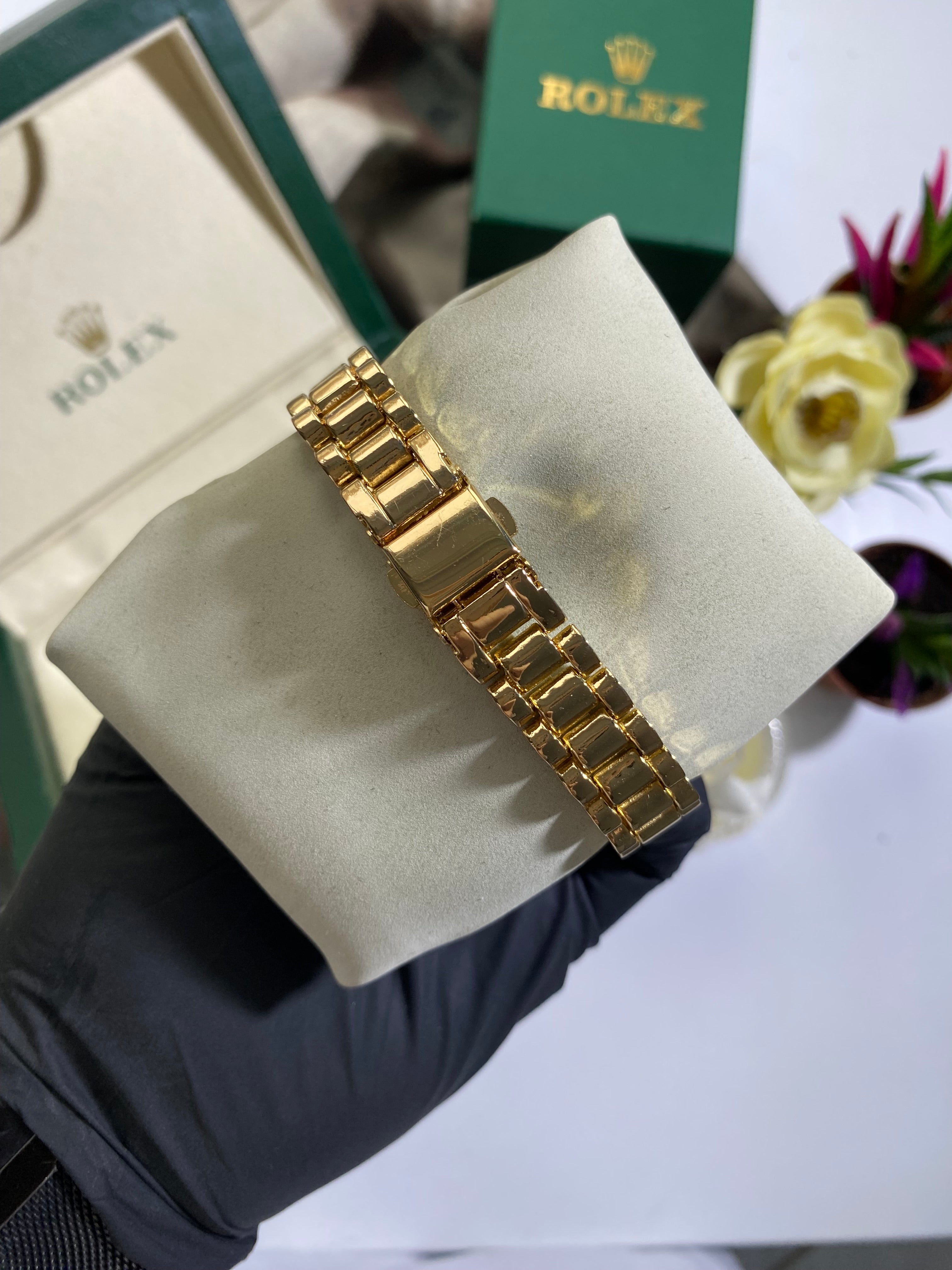 Gold Taşlı Kadran Kadın Sky Model